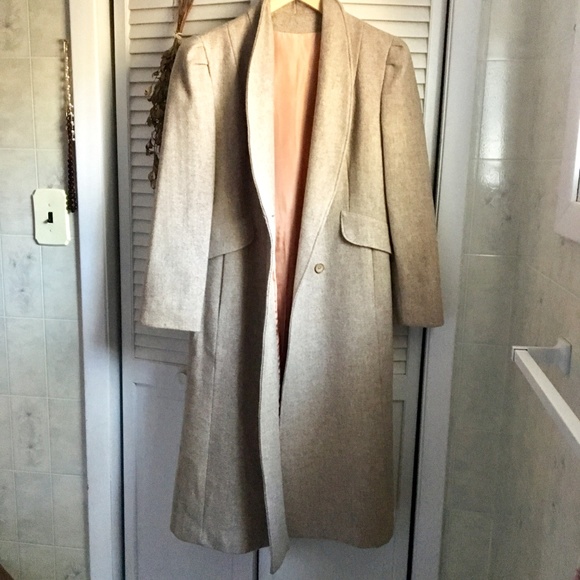 Vintage} Creamy Grey Long Wool Maxi Coat, 8 - Picture 2 of 8